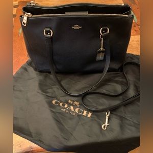 Gorgeous Black Coach Bag.